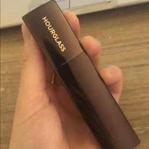 Hourglass Vanish Seamless Foundation Stick